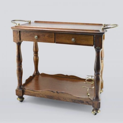 Сервировочный стол