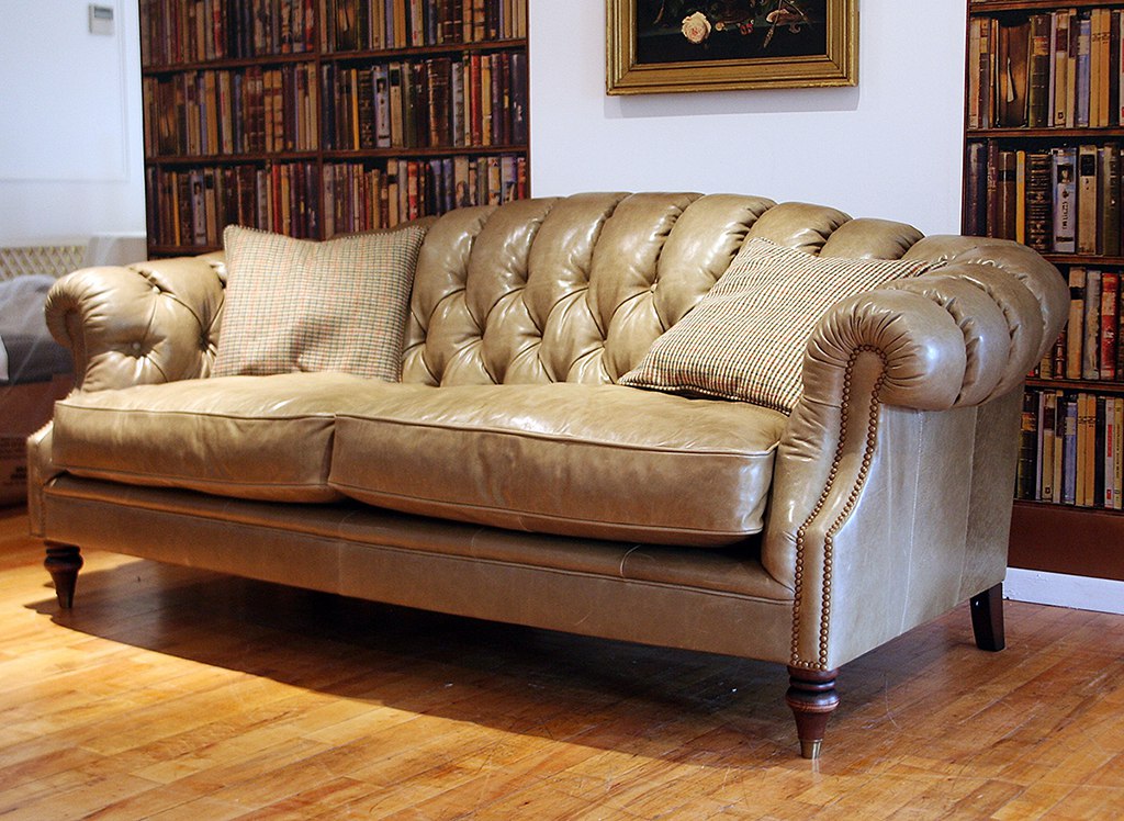 Икона стиля: диван Честерфилд