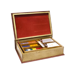 Книга с картами и фишками