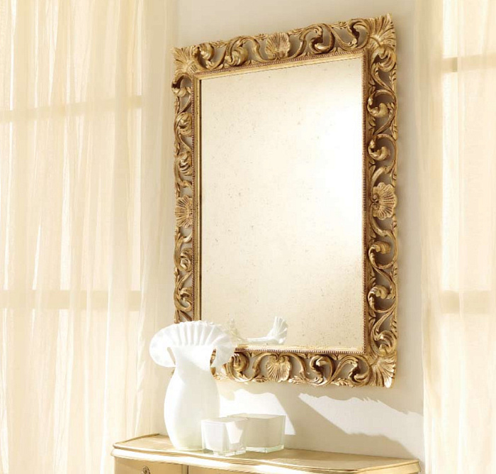 Зеркало "Чентро Сторико", Сильвано Грифони