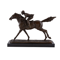 Статуэтка жокей 