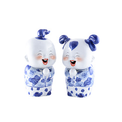 Комплект статуэток "Мальчик и девочка" 