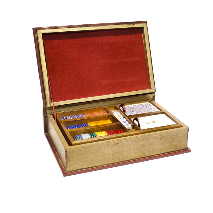 Книга с картами и фишками