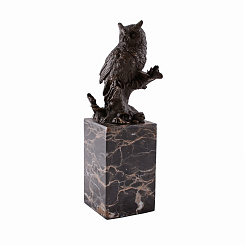 Статуэтка сова на камне 