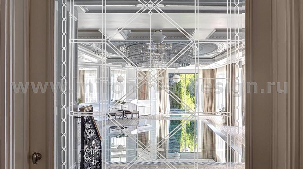 Уютный дом для семьи в стиле американская неоклассика