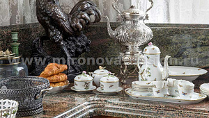 Атмосфера старинного семейного поместья в загородном доме