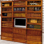 Книжный стеллаж с полкой для ТВ