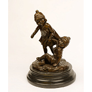 Статуэтка две девочки