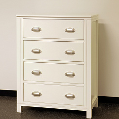 Комод с 4-мя ящиками