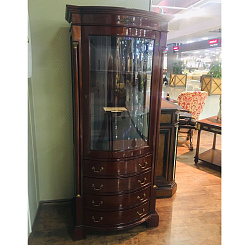 Шкаф-витрина 