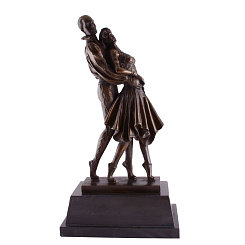 Статуэтка нежные объятия