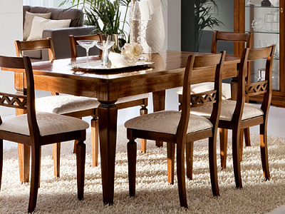 Столы обеденные в итальянском стиле