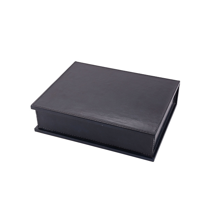 Набор из фляжки и четырех стопок