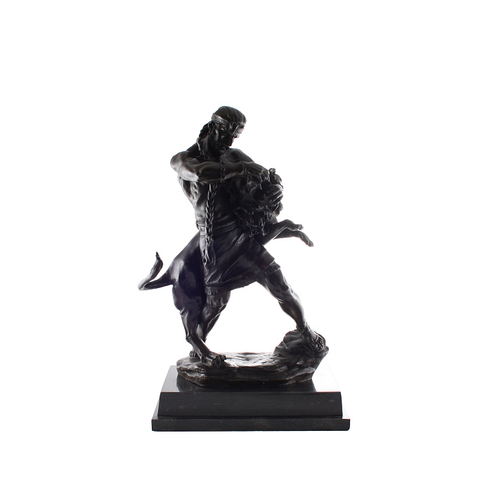 Статуэтка схватка со львом