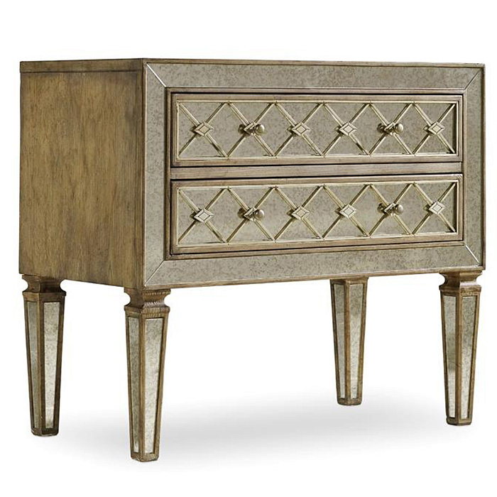 Тумбочка с античными зеркалами