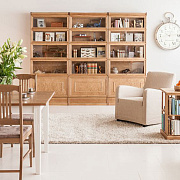 Книжный стеллаж-витрина в тонировке "светлый орех"