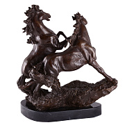 Статуэтка на полном скаку