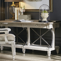 Рабочий уголок 