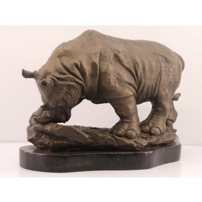 Статуэтка носорог