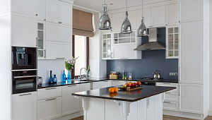 Дом на склоне