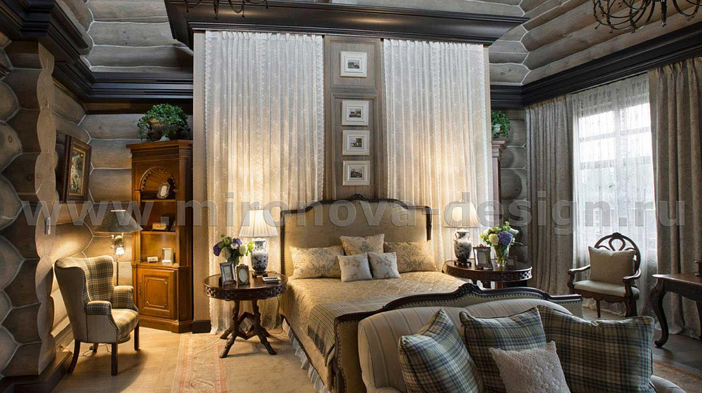 Атмосфера старинного семейного поместья в загородном доме