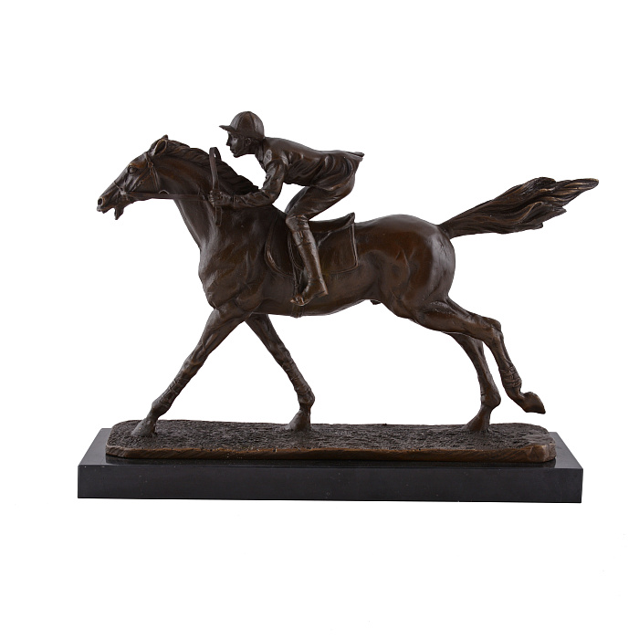 Статуэтка жокей 