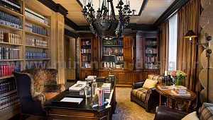 Атмосфера старинного семейного поместья в загородном доме