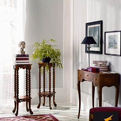 Подставка под цветы "Джиойе"