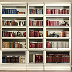 Книжный стеллаж в цвете "слоновая кость"