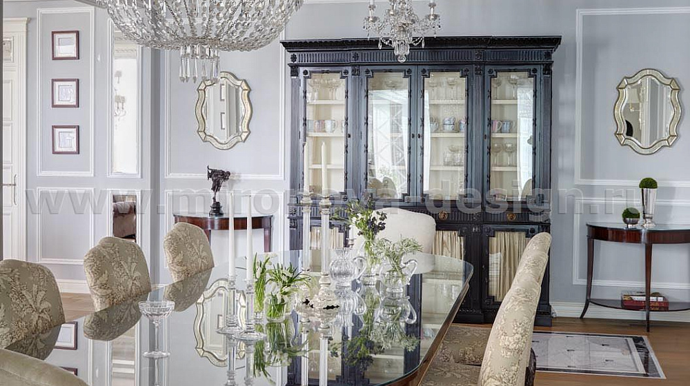 Уютный дом для семьи в стиле американская неоклассика