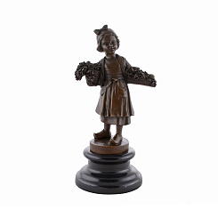 Статуэтка цветочница 